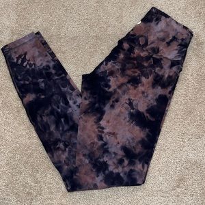 Lululemon Diamond Dye leggings